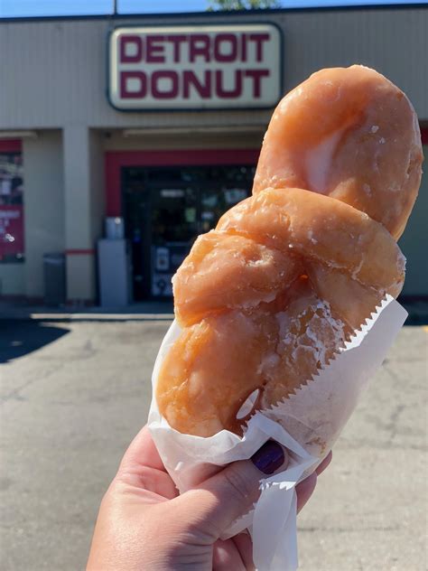Detroit donuts - Apple Fritter Donut Shop - 741 E 9 Mile Rd in Ferndale. Bartz Bakery - 1532 N Telegraph Rd in Dearborn. Avon Donuts - 45324 Woodward Ave in Pontiac. Chene Modern Bakery - 17041 W Warren Ave, in ...